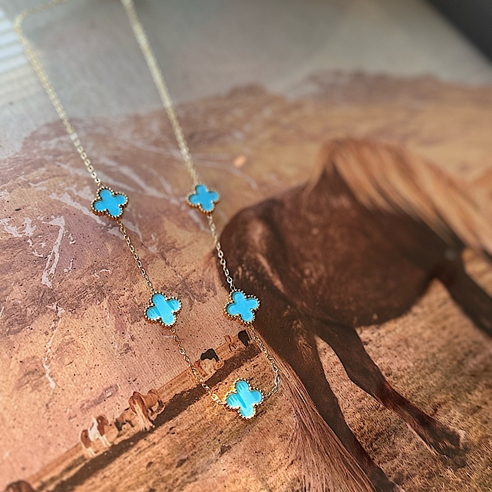 CLOVER NECKLACE